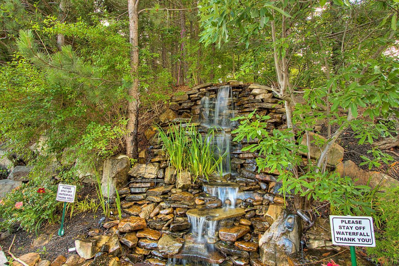 Tanasi Lodge - Reunions, Retreats, Weddings, Family Getaways 세비어빌 외부 사진