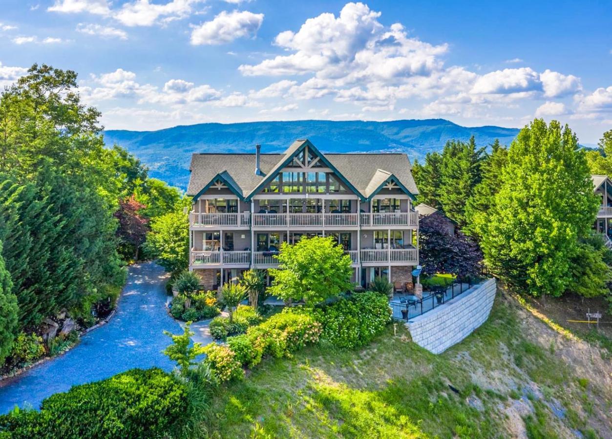 Tanasi Lodge - Reunions, Retreats, Weddings, Family Getaways 세비어빌 외부 사진