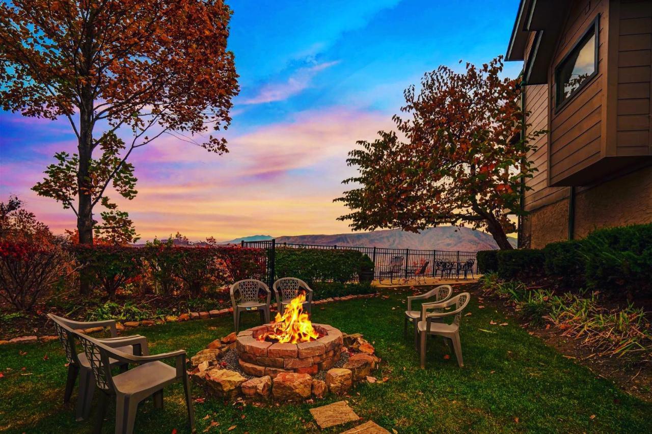 Tanasi Lodge - Reunions, Retreats, Weddings, Family Getaways 세비어빌 외부 사진