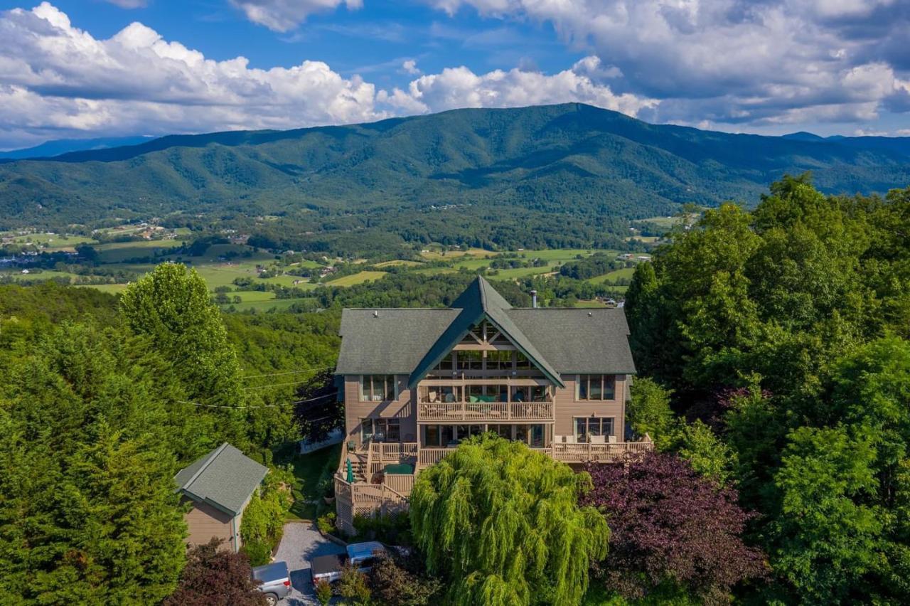 Tanasi Lodge - Reunions, Retreats, Weddings, Family Getaways 세비어빌 외부 사진