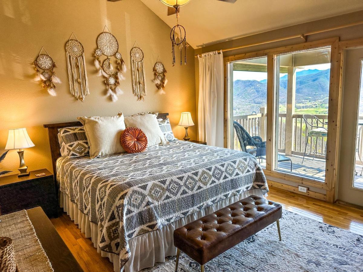Tanasi Lodge - Reunions, Retreats, Weddings, Family Getaways 세비어빌 외부 사진