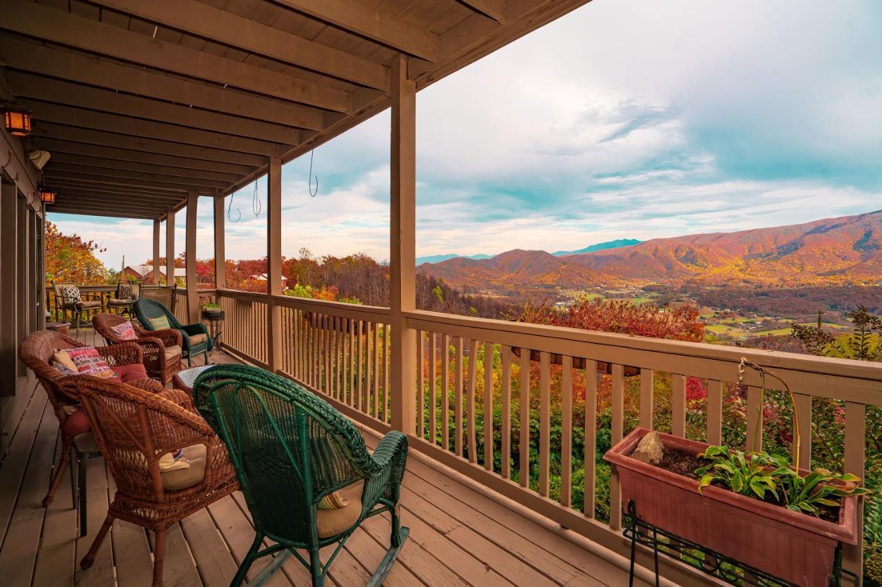 Tanasi Lodge - Reunions, Retreats, Weddings, Family Getaways 세비어빌 외부 사진